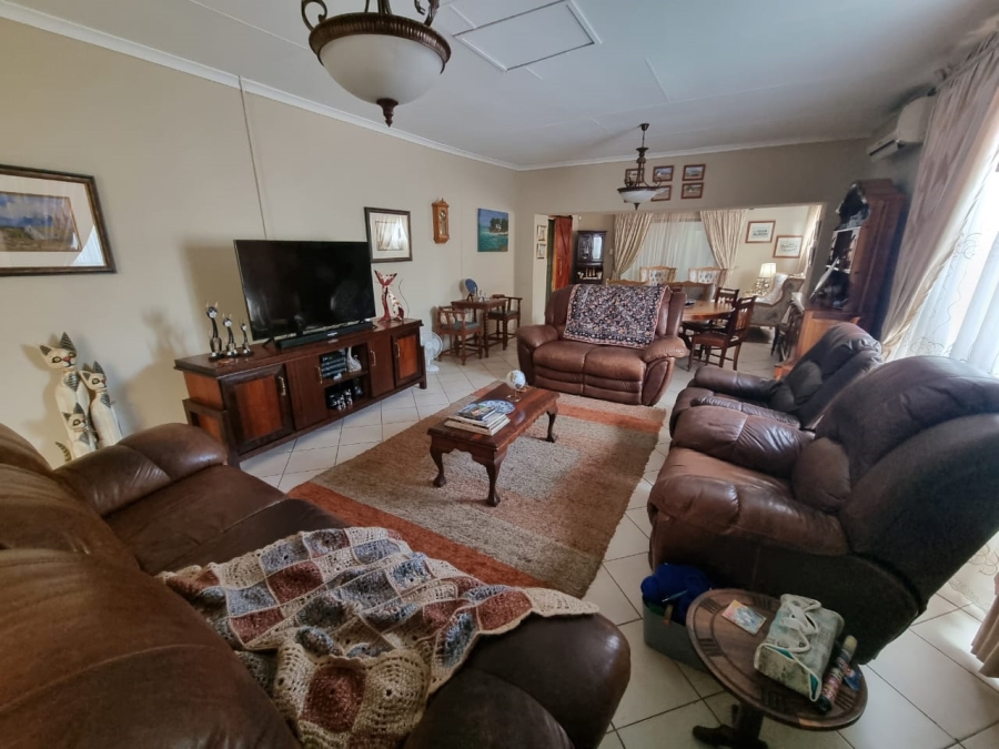 8 Bedroom Property for Sale in Parys Free State